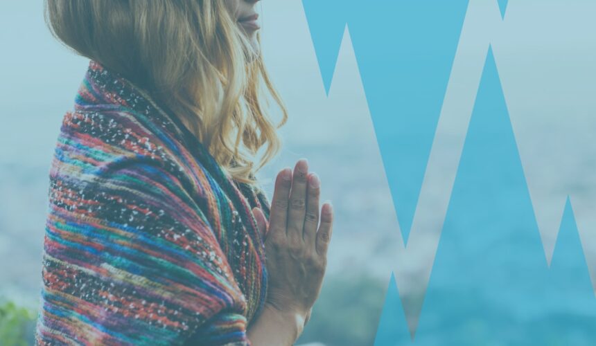 Gratitude : illustration représentant une personne méditant, symbolisant les bienfaits de cet état d'esprit sur le bien-être.